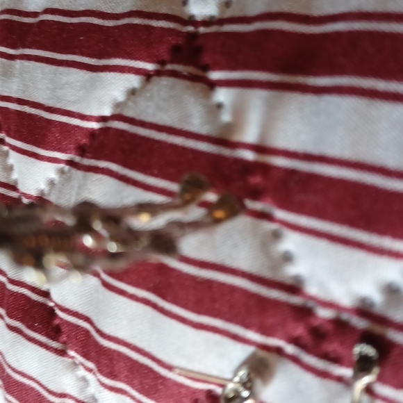 Mini puppet like skeleton stud drop earrings in silver tone - Picture 4 of 10